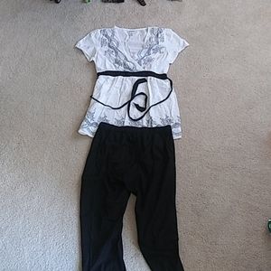 Motherhood Maternity short-sleeve shirt and pants